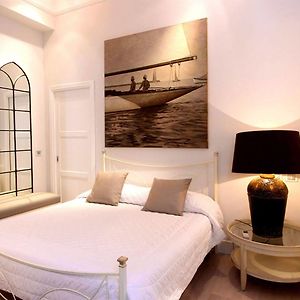 Camera con letto queen size